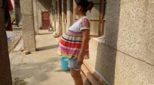 Wang Shi mengaku kehamilannya kini berusia 17 bulan | via: shanghaiist.com